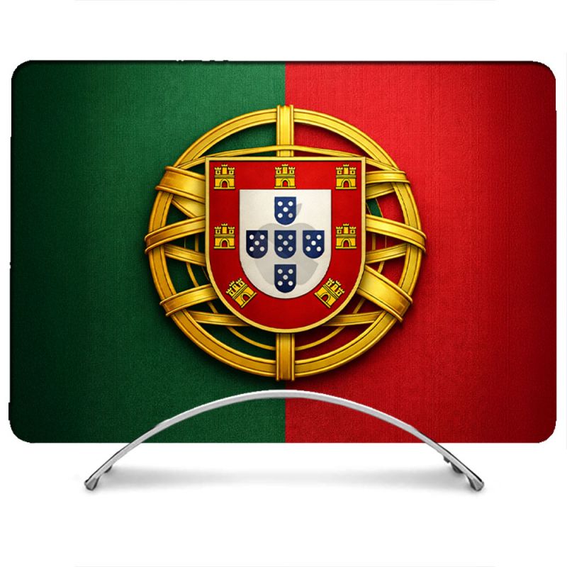 Coque Renforcée Pour MacBook Neo Voyage Drapeau Portugal